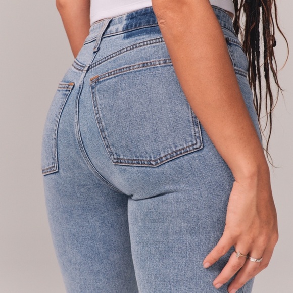 Abercrombie Curve Love Jeans Size 20 - Picture 3 of 7